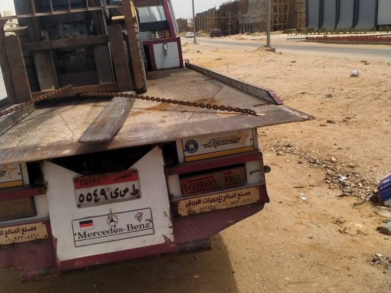 ونش ينقل معدة بجوار ونش - الإسماعيلية